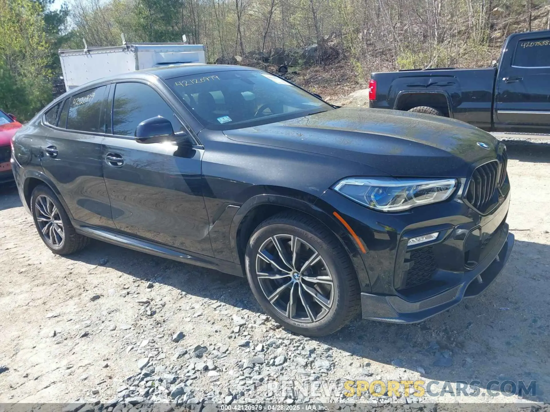 1 Photograph of a damaged car 5UXCY8C08M9E32340 BMW X6 2021
