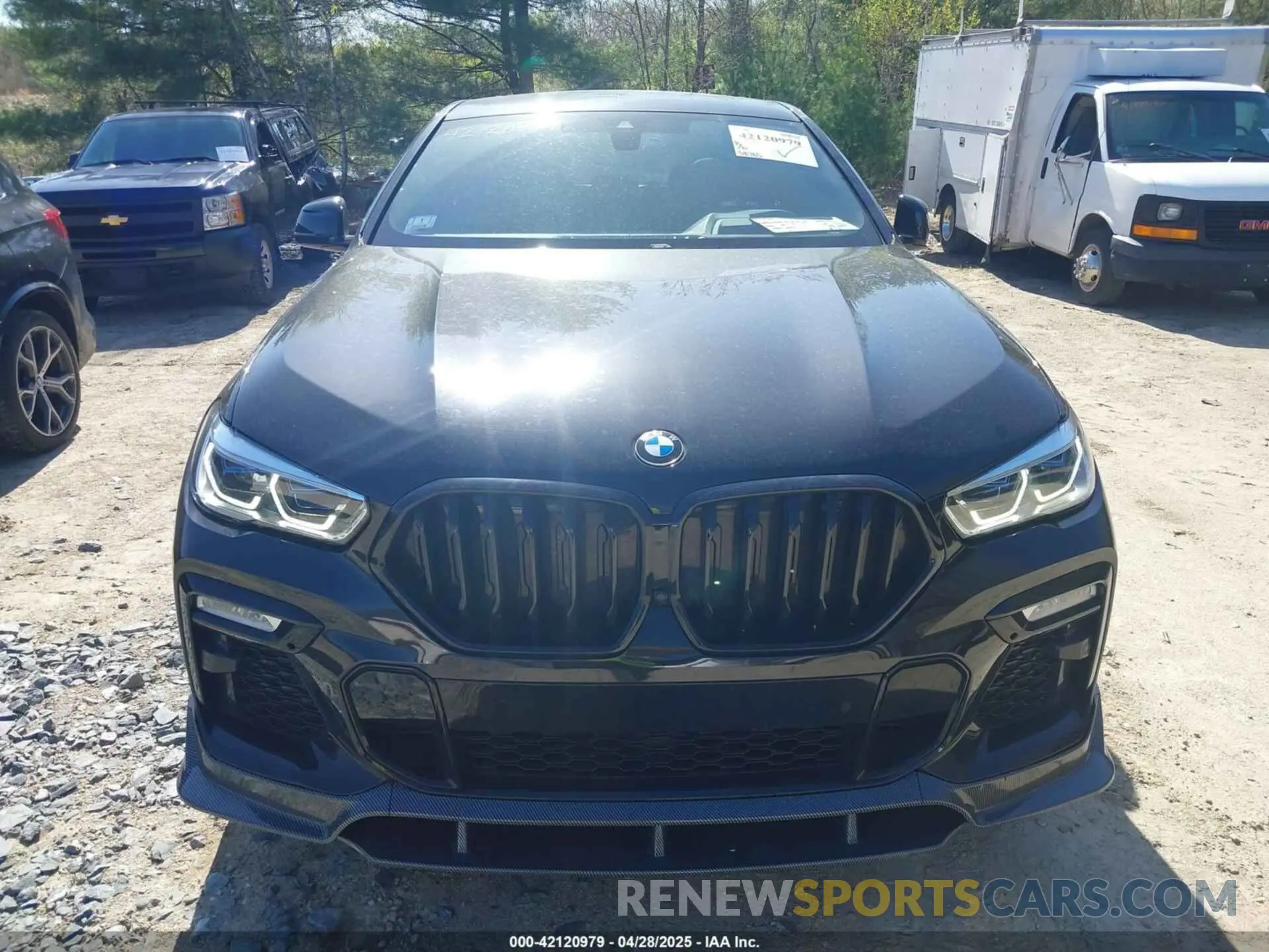 12 Photograph of a damaged car 5UXCY8C08M9E32340 BMW X6 2021