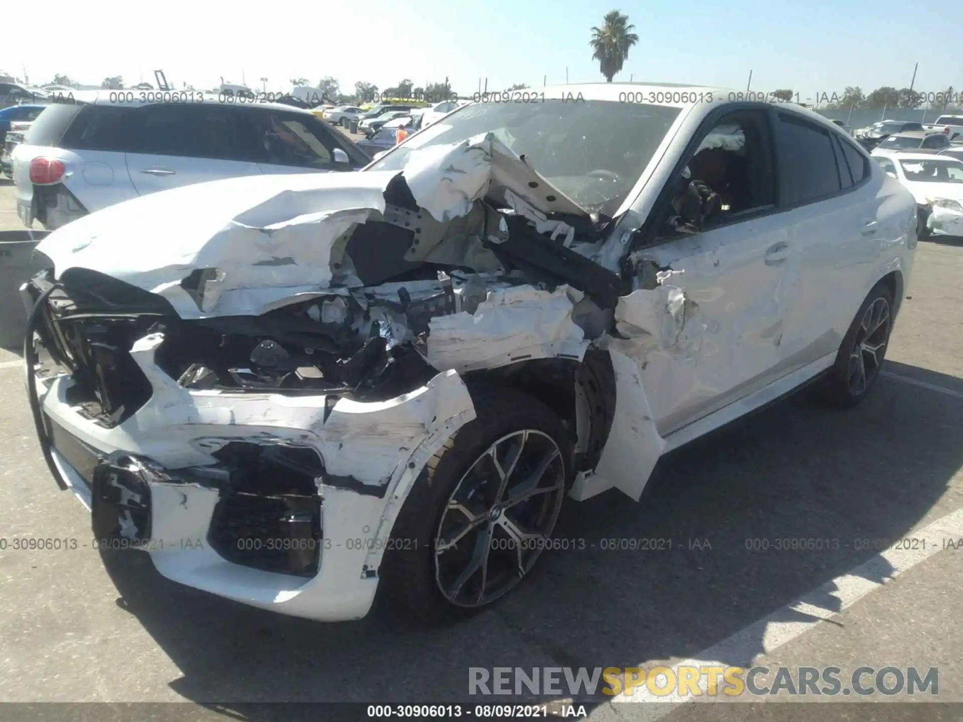 2 Photograph of a damaged car 5UXCY8C08M9H54492 BMW X6 2021