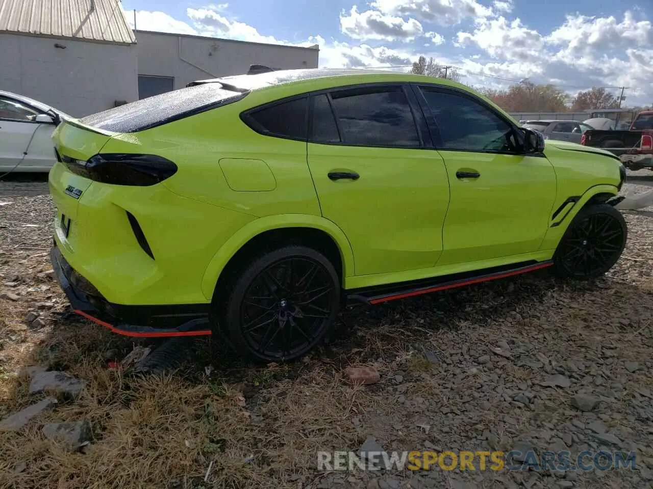 3 Photograph of a damaged car 5YMCY0C08M9H31272 BMW X6 2021
