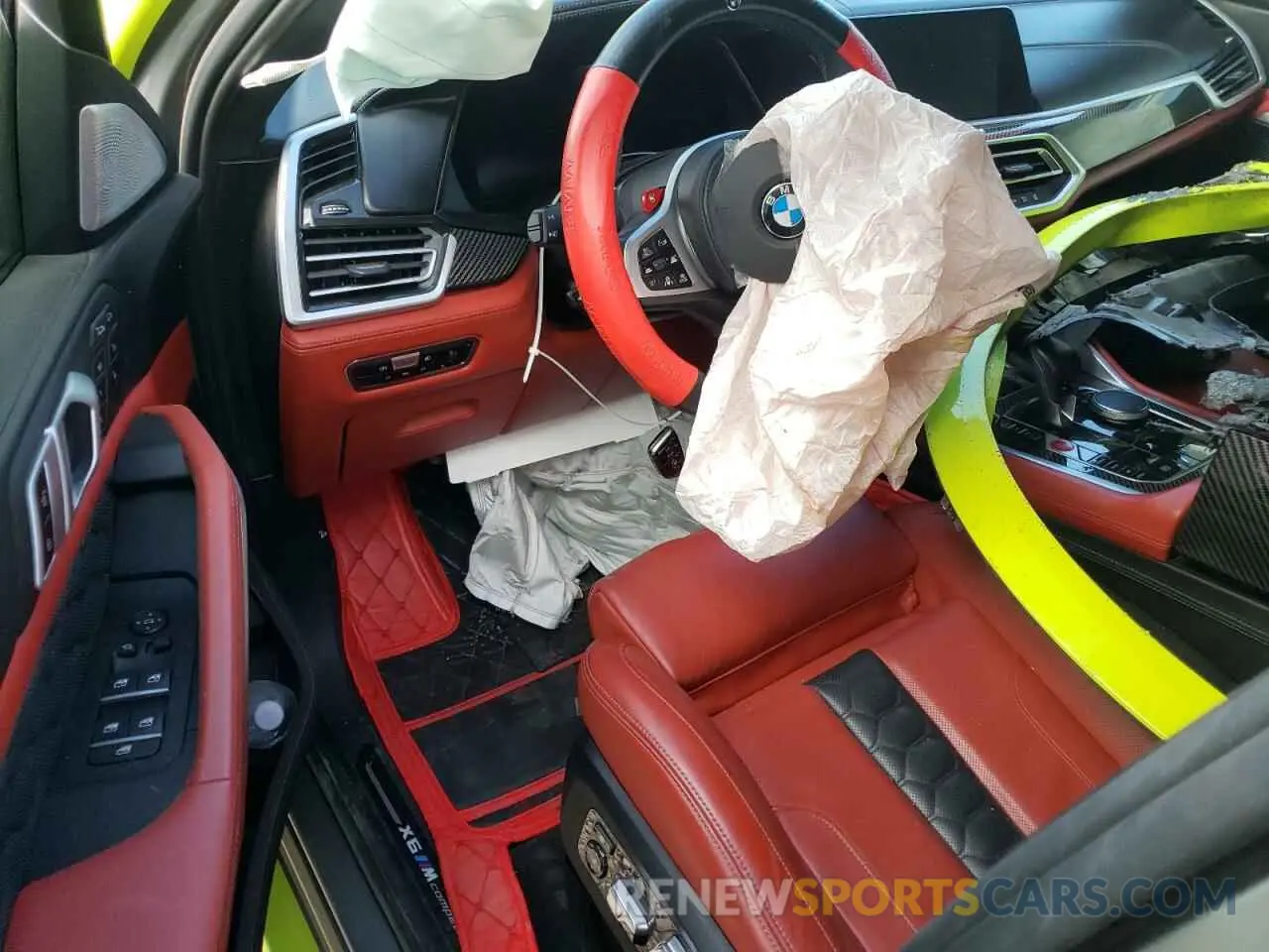 8 Photograph of a damaged car 5YMCY0C08M9H31272 BMW X6 2021