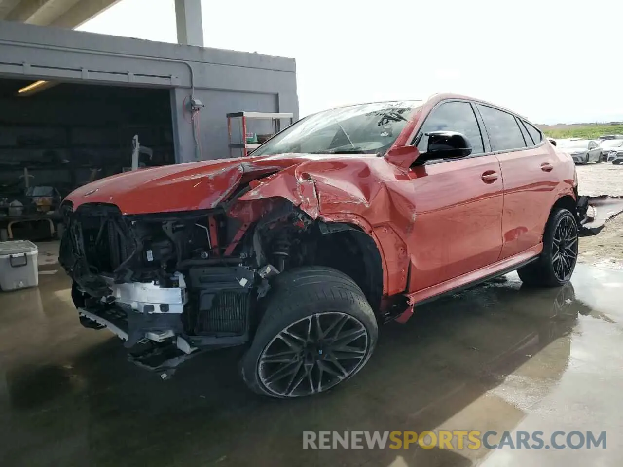 1 Photograph of a damaged car 5YMCY0C0XM9H79257 BMW X6 2021