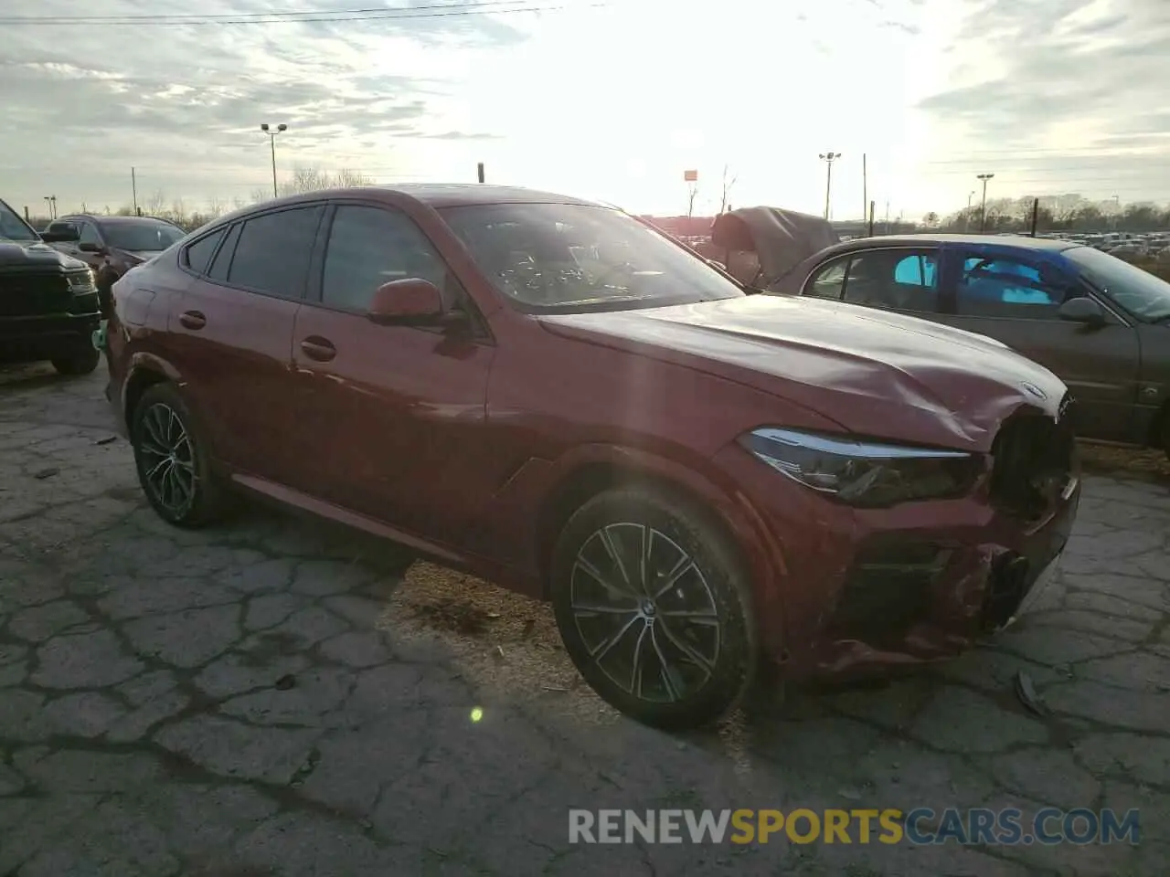 4 Photograph of a damaged car 5UXCY6C00N9K08840 BMW X6 2022