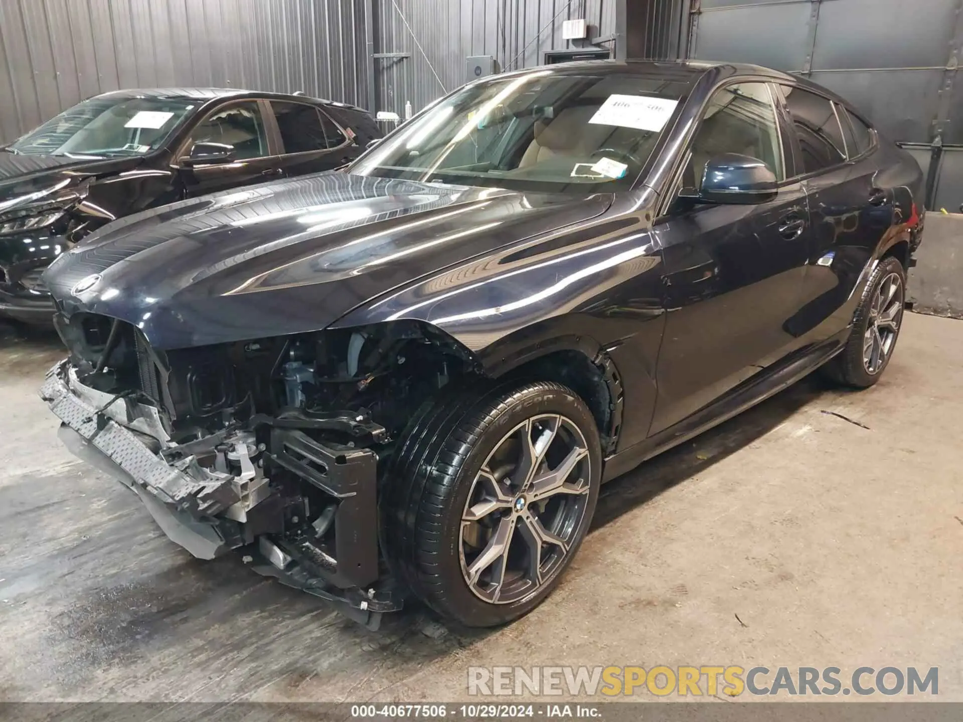 2 Photograph of a damaged car 5UXCY6C00N9L31389 BMW X6 2022