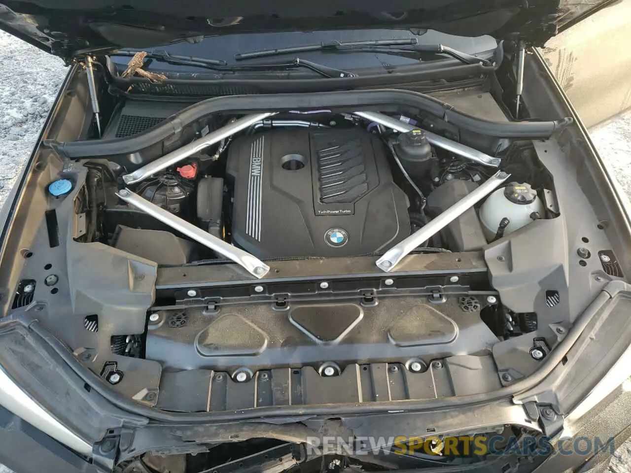 12 Photograph of a damaged car 5UXCY6C01N9K62454 BMW X6 2022