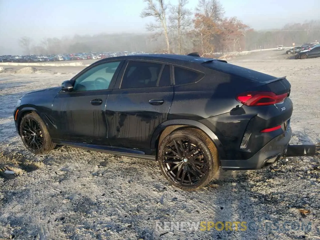 2 Photograph of a damaged car 5UXCY6C01N9K62454 BMW X6 2022