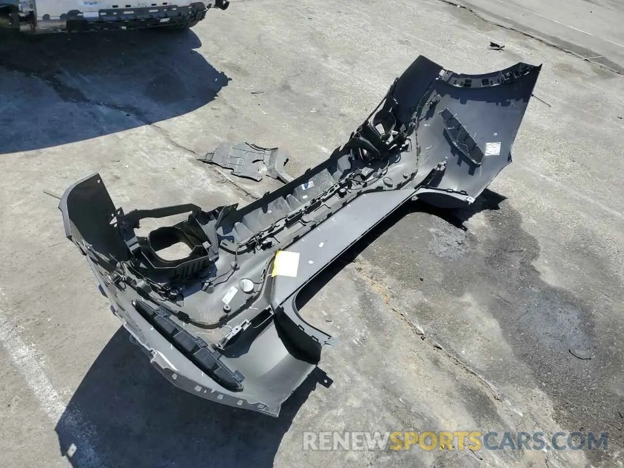 13 Photograph of a damaged car 5UXCY6C01N9M95573 BMW X6 2022