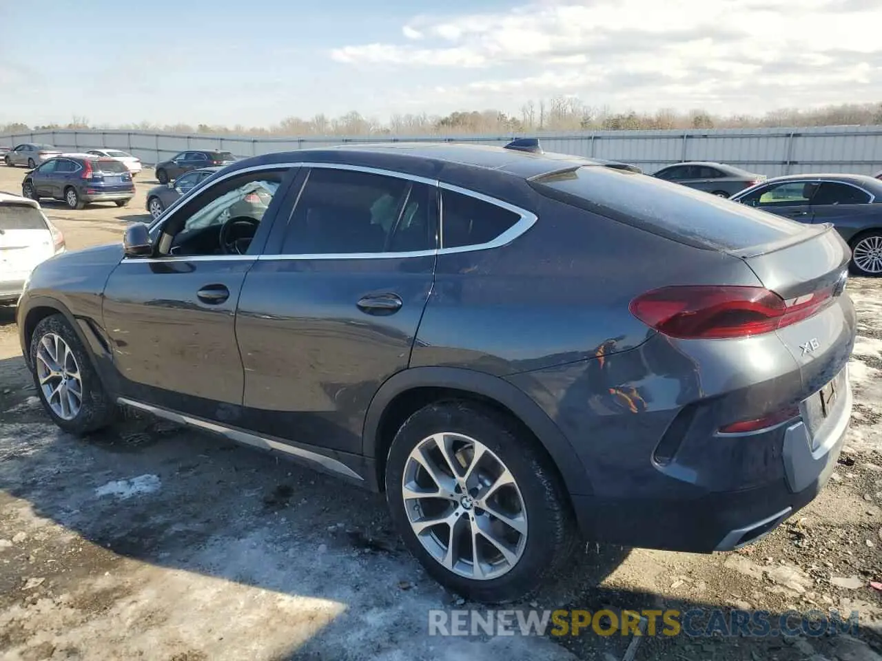 2 Photograph of a damaged car 5UXCY6C03N9K70765 BMW X6 2022