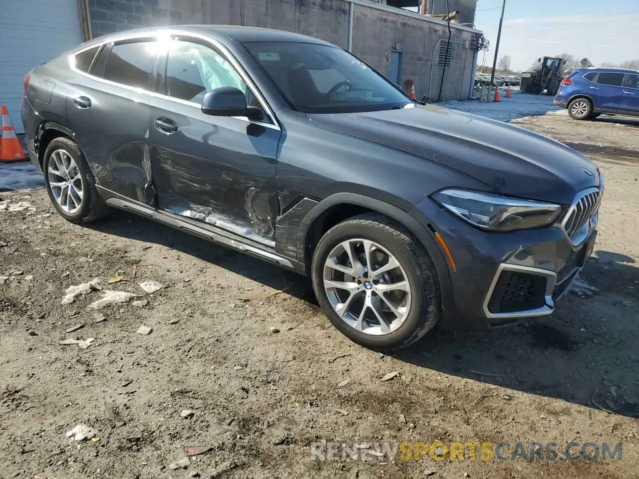 4 Photograph of a damaged car 5UXCY6C03N9K70765 BMW X6 2022