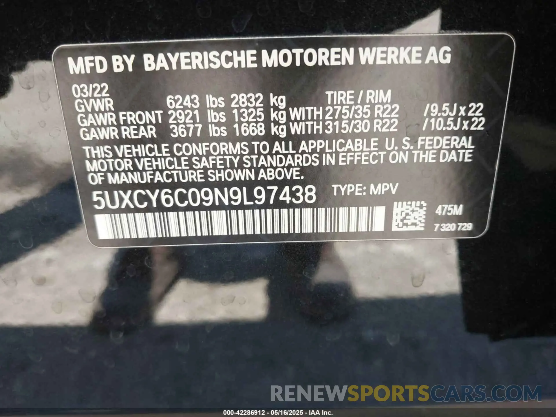 9 Photograph of a damaged car 5UXCY6C09N9L97438 BMW X6 2022
