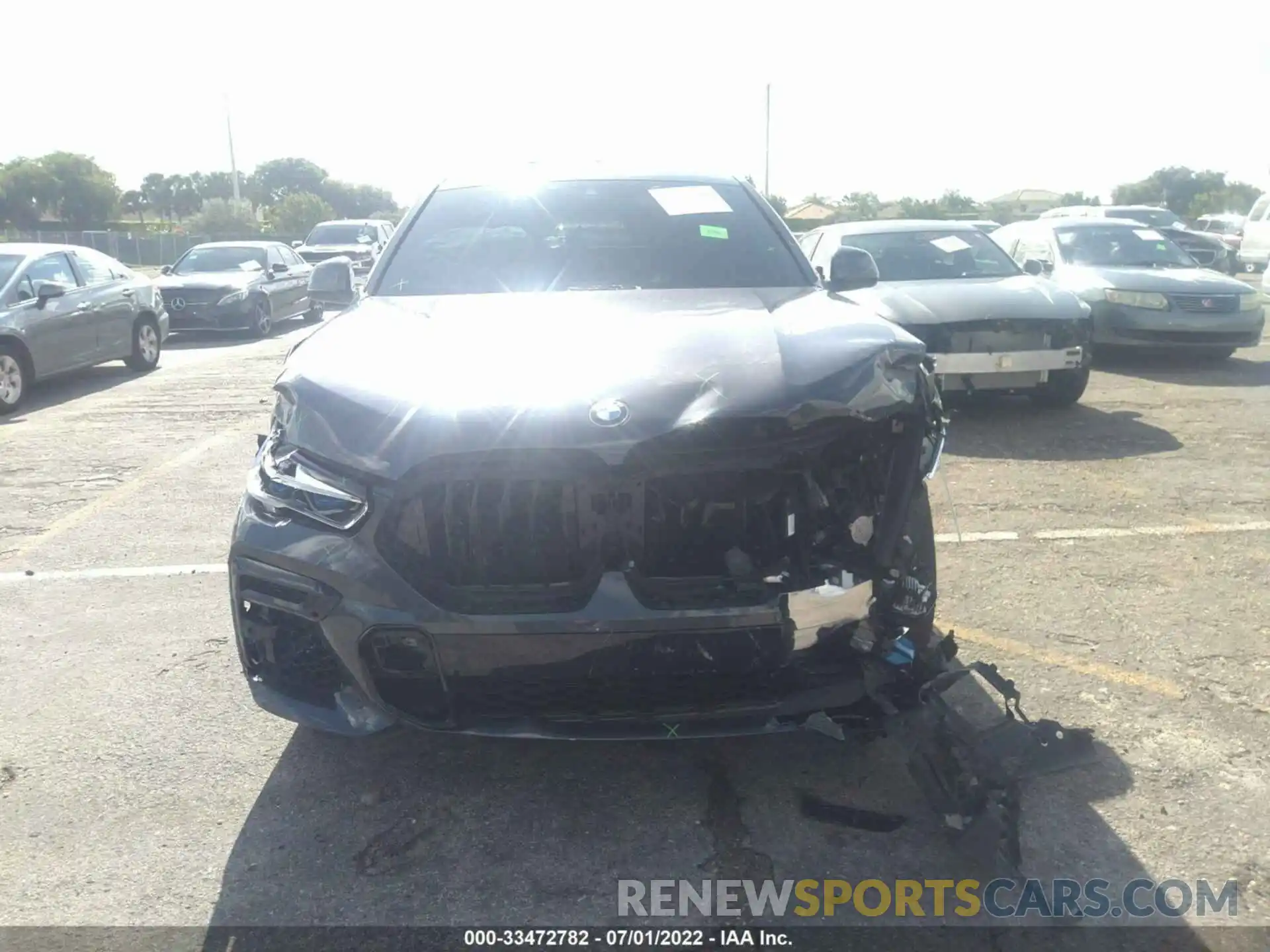 6 Photograph of a damaged car 5UXCY8C02N9J38172 BMW X6 2022