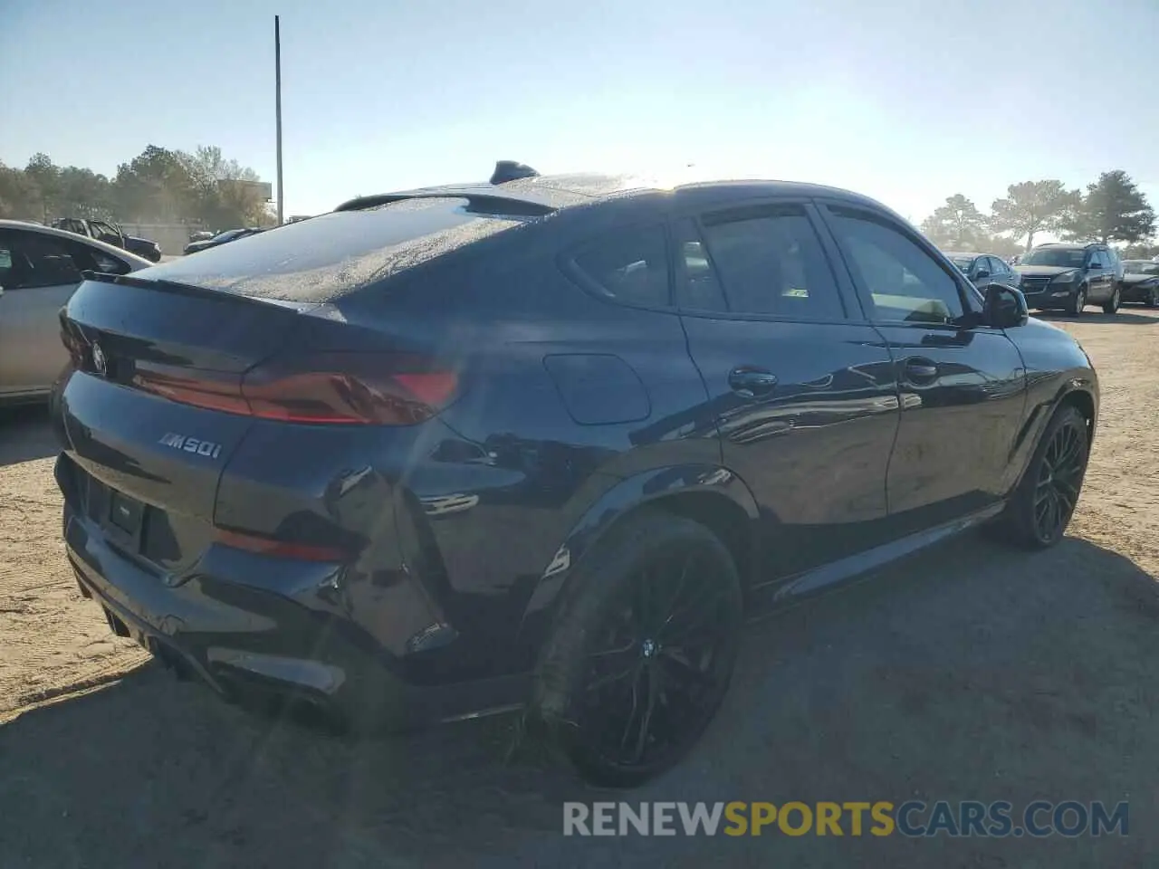 3 Photograph of a damaged car 5UXCY8C02N9J97545 BMW X6 2022