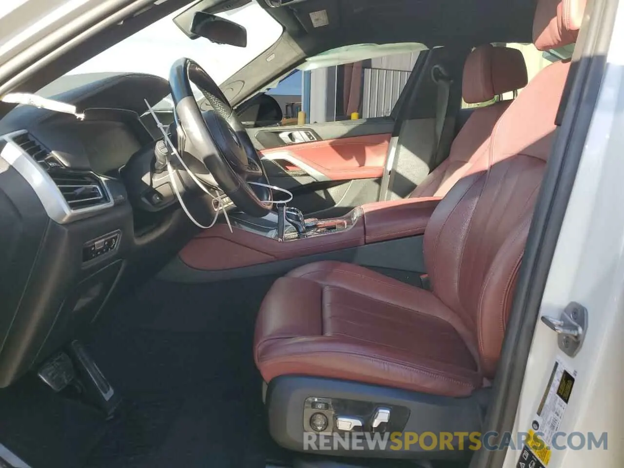7 Photograph of a damaged car 5UXCY8C07N9M48611 BMW X6 2022