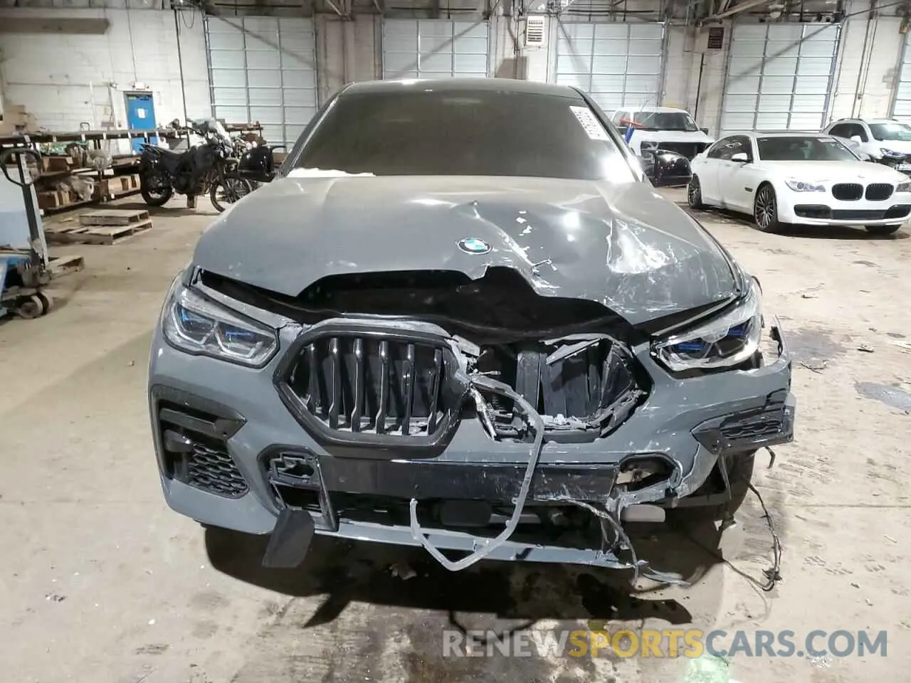 5 Photograph of a damaged car 5UXCY8C09N9L48414 BMW X6 2022