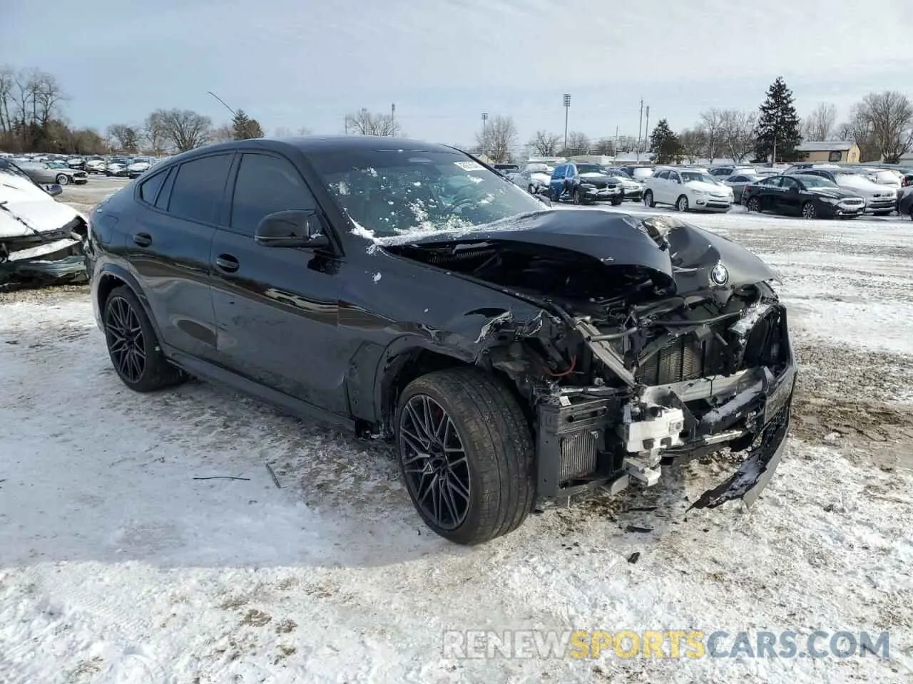 4 Photograph of a damaged car 5YMCY0C07N9K51898 BMW X6 2022