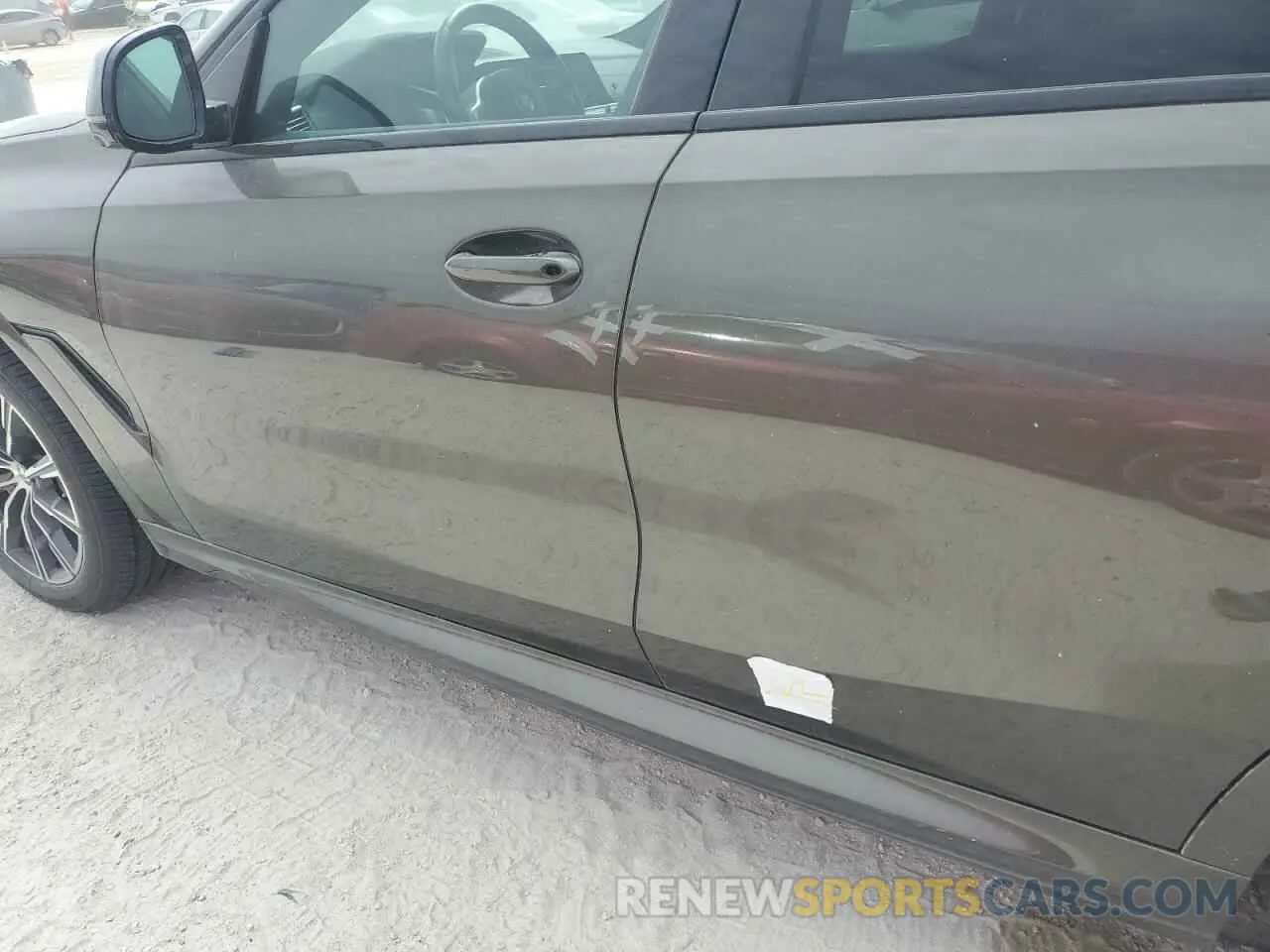 13 Photograph of a damaged car 5UXCY6C01P9P60687 BMW X6 2023