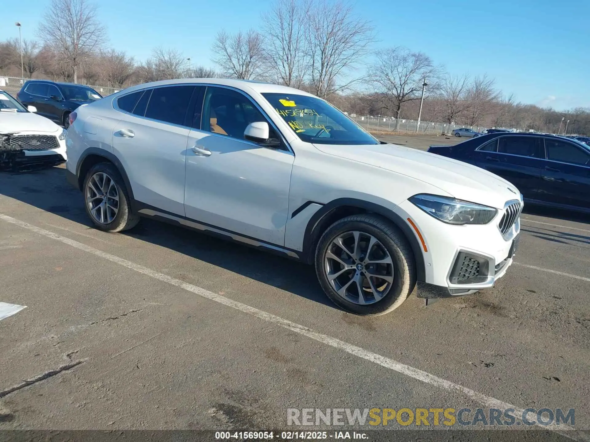 1 Photograph of a damaged car 5UXCY6C02P9P45373 BMW X6 2023
