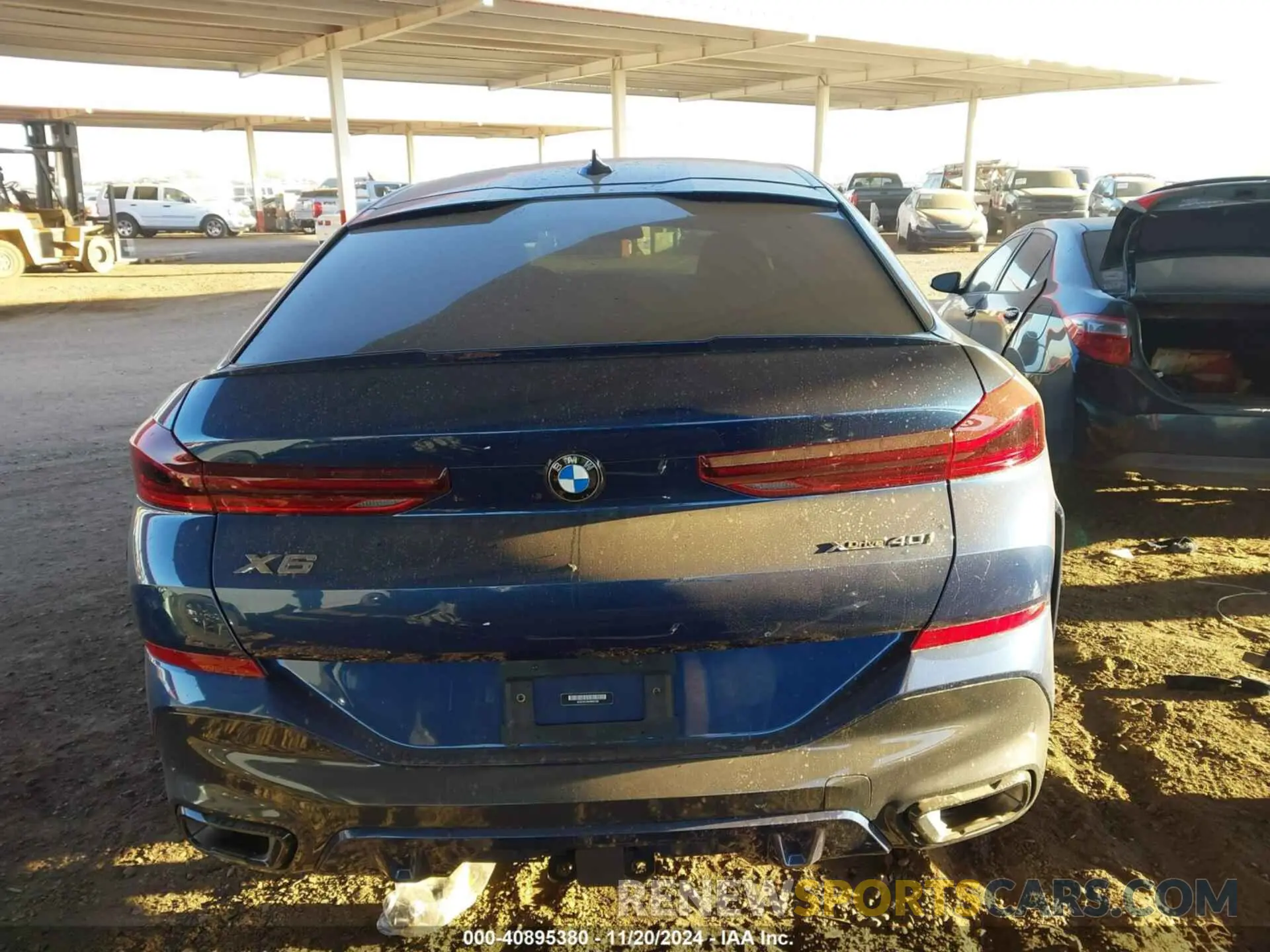 17 Photograph of a damaged car 5UXCY6C06P9P84189 BMW X6 2023