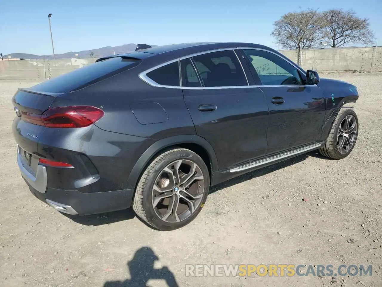 3 Photograph of a damaged car 5UXCY6C08P9R74933 BMW X6 2023