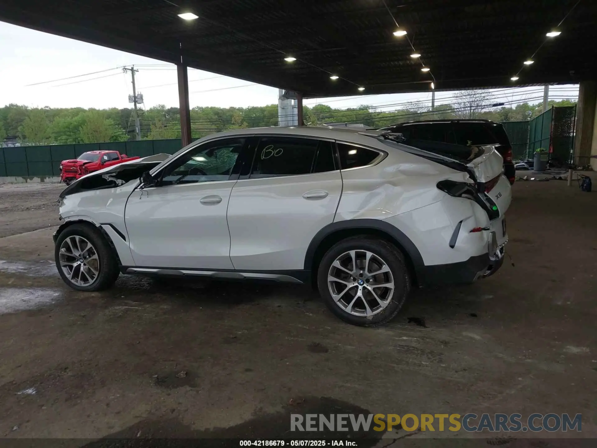 13 Photograph of a damaged car 5UXCY6C09P9N62584 BMW X6 2023