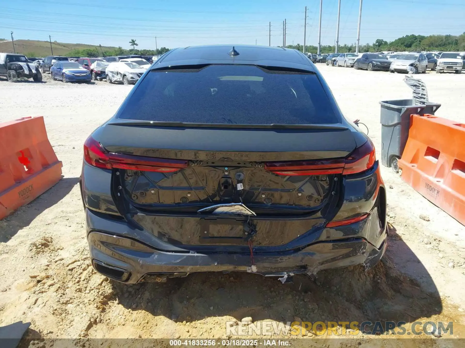 16 Photograph of a damaged car 5UXCY8C00P9P74785 BMW X6 2023