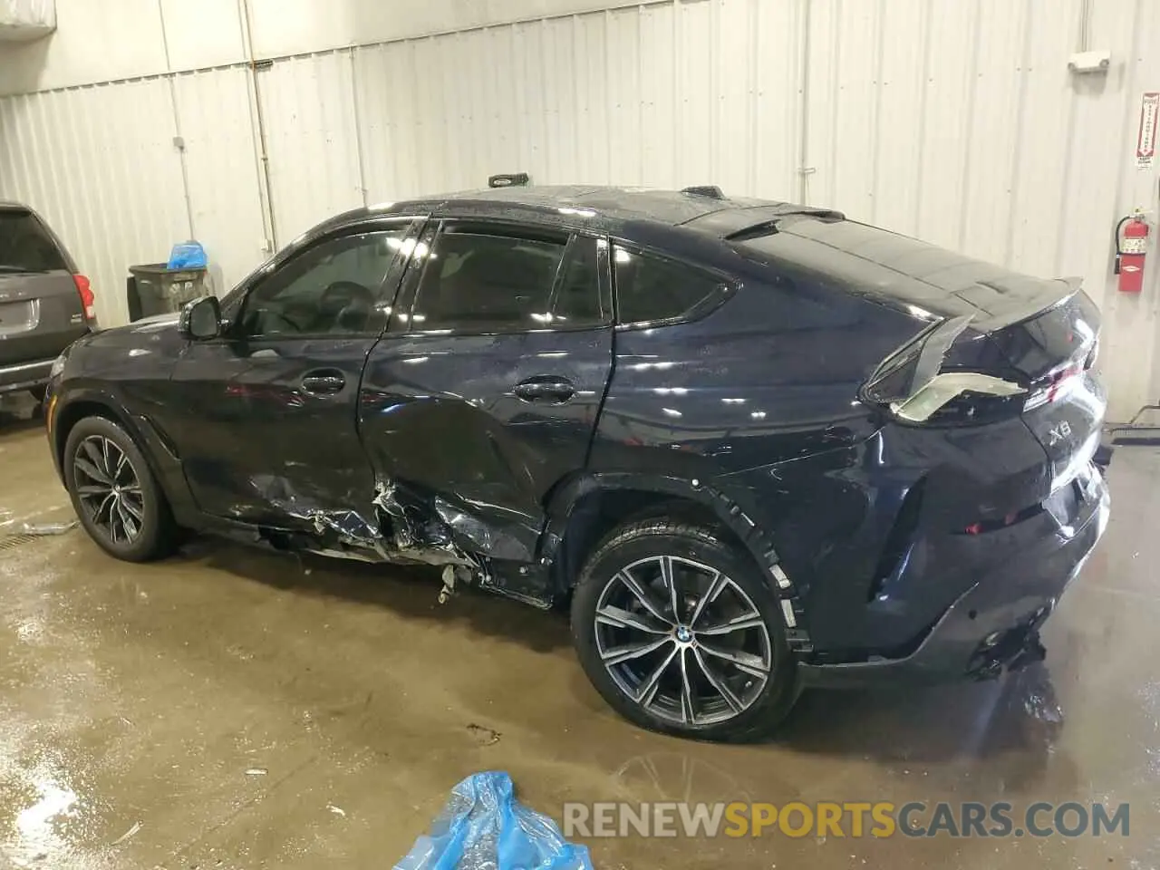 2 Photograph of a damaged car 5UX33EX01R9T16988 BMW X6 2024