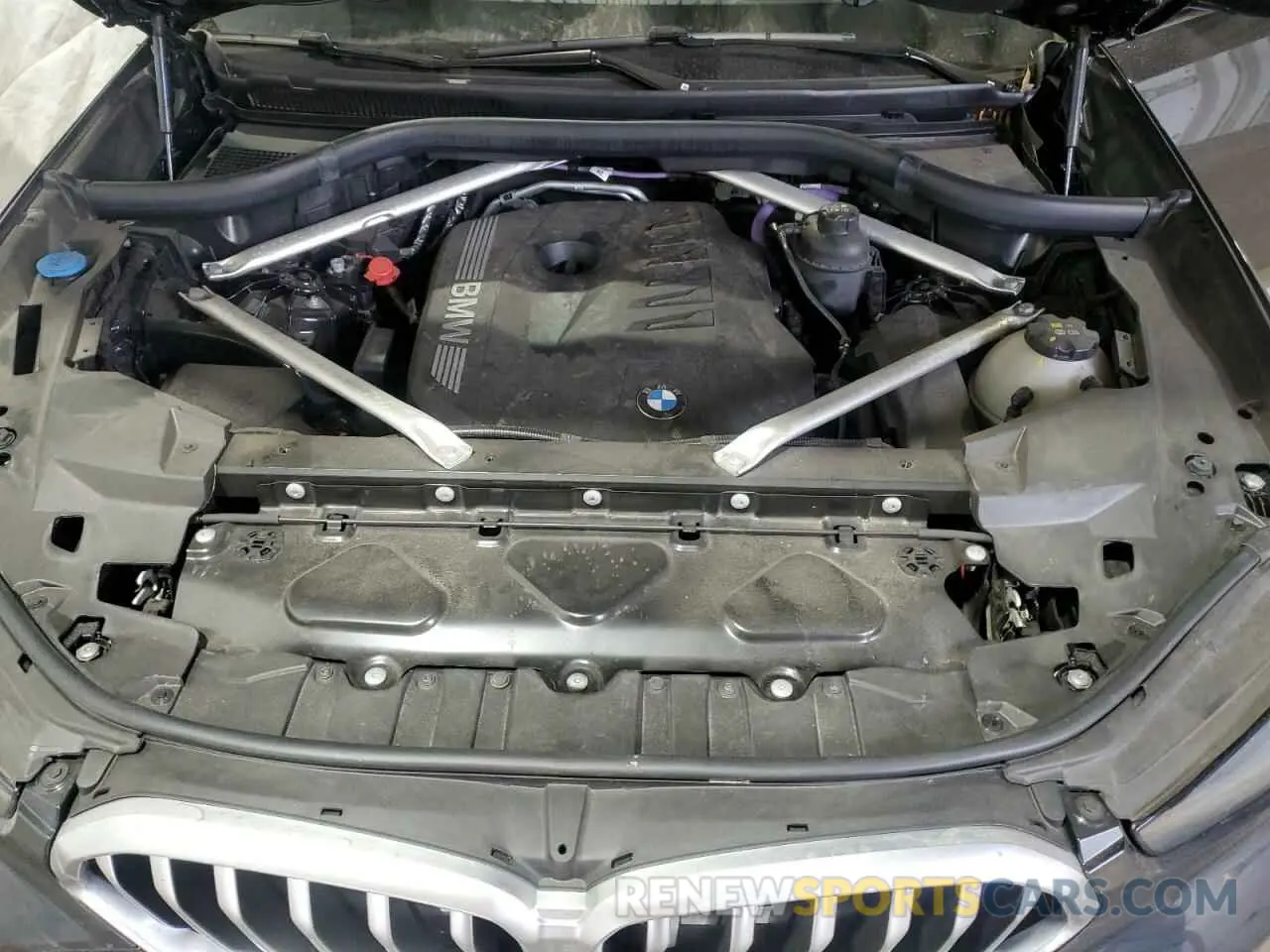 12 Photograph of a damaged car 5UX33EX01R9T93344 BMW X6 2024