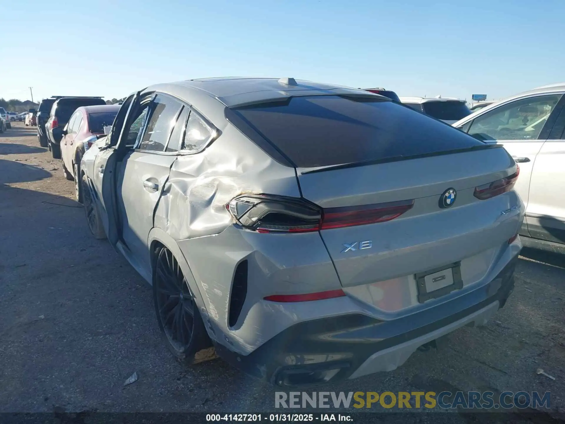 3 Photograph of a damaged car 5UX33EX02R9T41673 BMW X6 2024