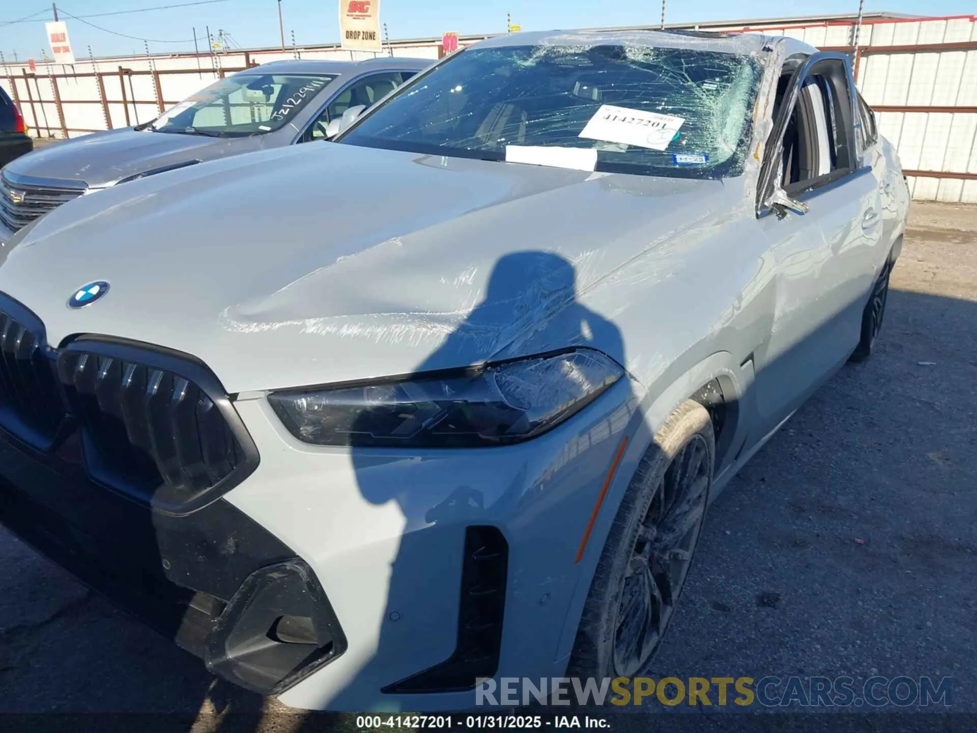 6 Photograph of a damaged car 5UX33EX02R9T41673 BMW X6 2024