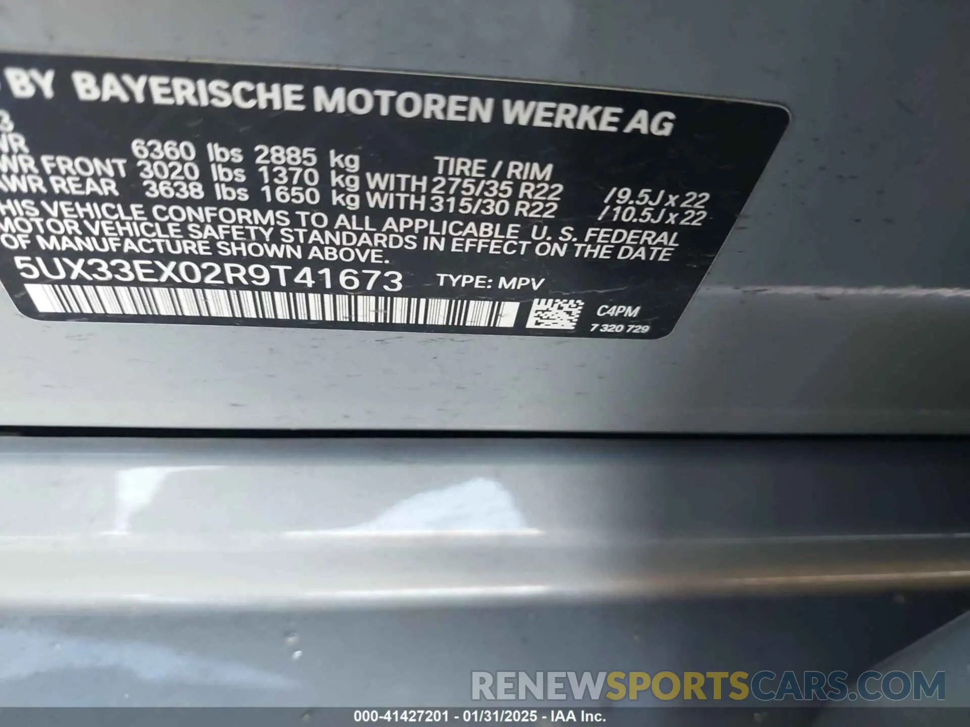 9 Photograph of a damaged car 5UX33EX02R9T41673 BMW X6 2024