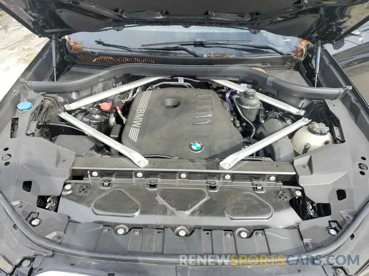 12 Photograph of a damaged car 5UX33EX02R9V06525 BMW X6 2024
