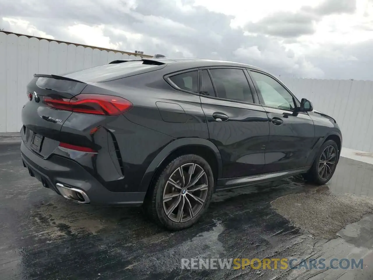 3 Photograph of a damaged car 5UX33EX02R9V06525 BMW X6 2024