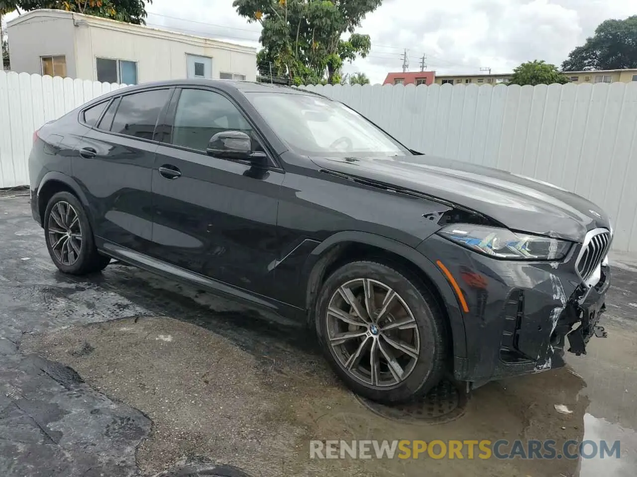 4 Photograph of a damaged car 5UX33EX02R9V06525 BMW X6 2024