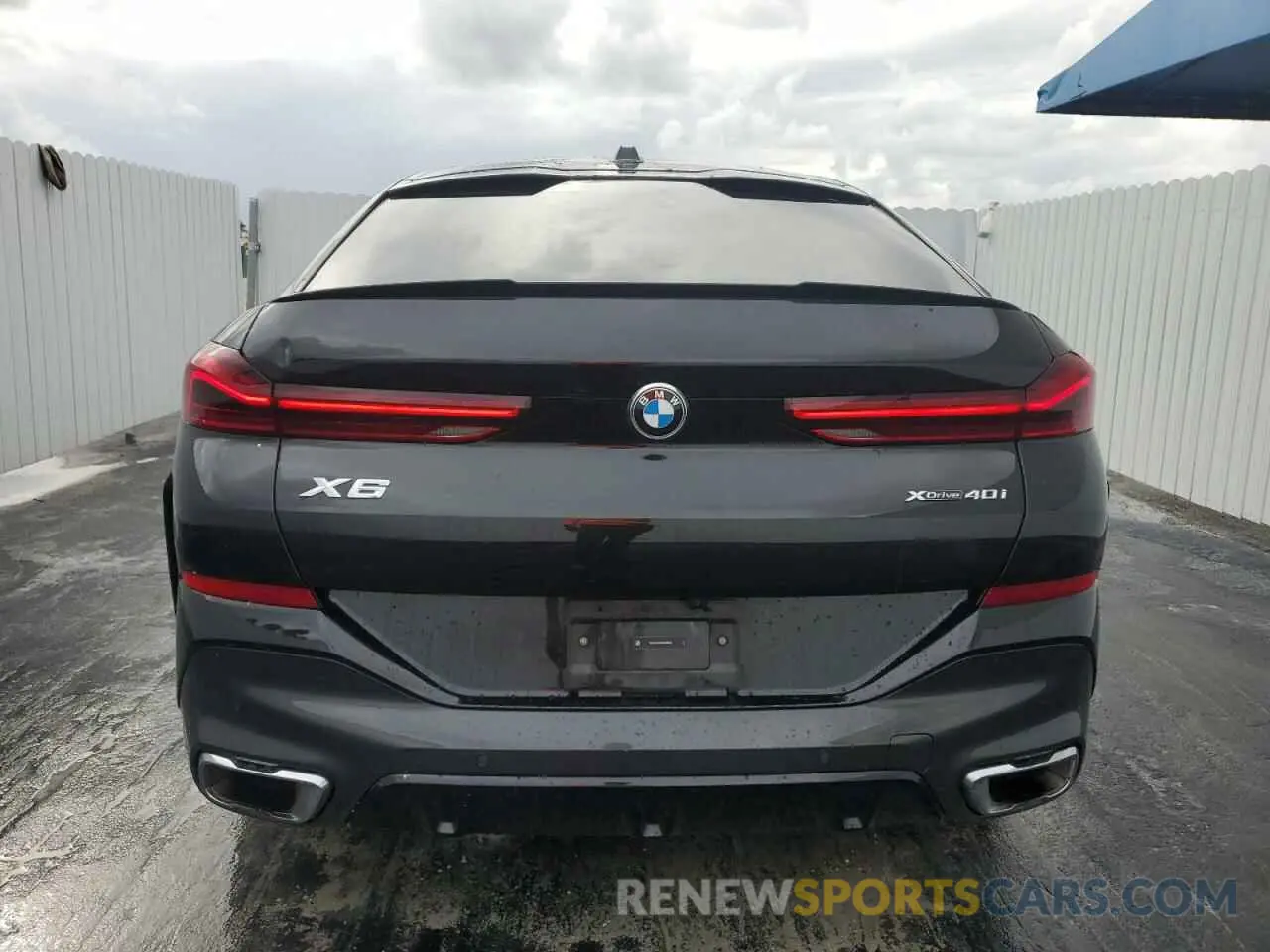 6 Photograph of a damaged car 5UX33EX02R9V06525 BMW X6 2024
