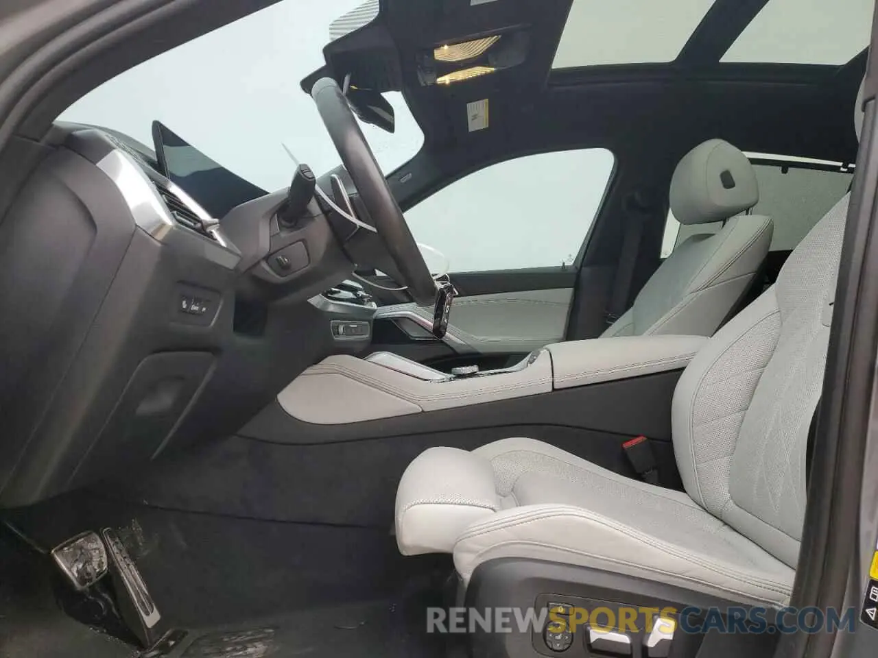 7 Photograph of a damaged car 5UX33EX05R9T73095 BMW X6 2024