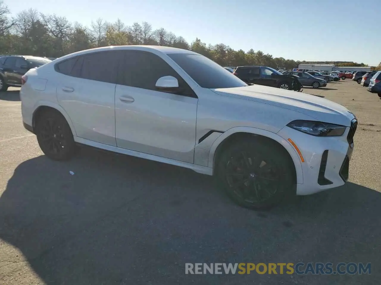 4 Photograph of a damaged car 5UX33EX06R9T30370 BMW X6 2024
