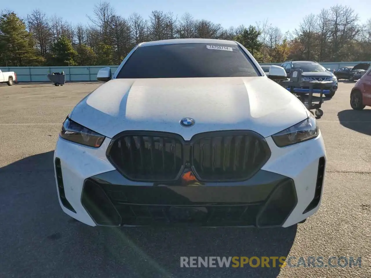 5 Photograph of a damaged car 5UX33EX06R9T30370 BMW X6 2024