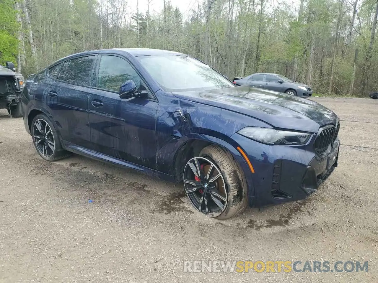 4 Photograph of a damaged car 5UX33EX07R9T53379 BMW X6 2024