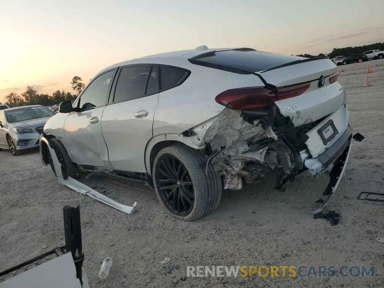 2 Photograph of a damaged car 5UX33EX08R9S90695 BMW X6 2024