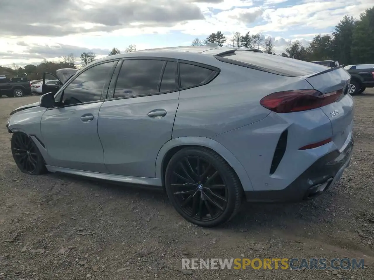 2 Photograph of a damaged car 5UX33EX09R9T96251 BMW X6 2024