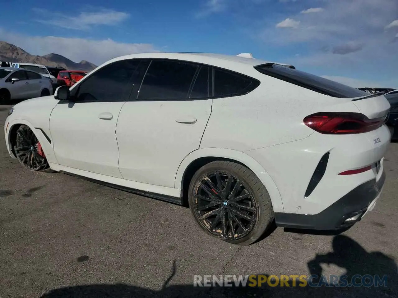 2 Photograph of a damaged car 5UX33EX09R9U97970 BMW X6 2024