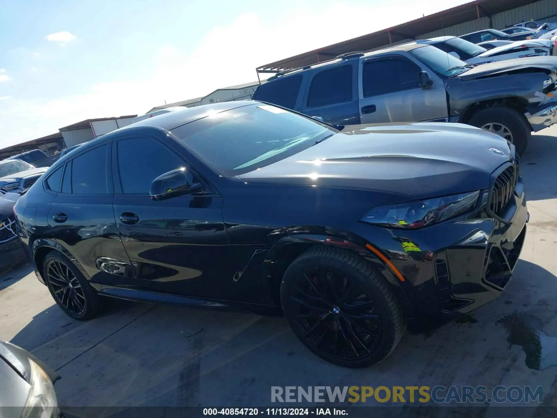 13 Photograph of a damaged car 5UX43EX05R9U48088 BMW X6 2024