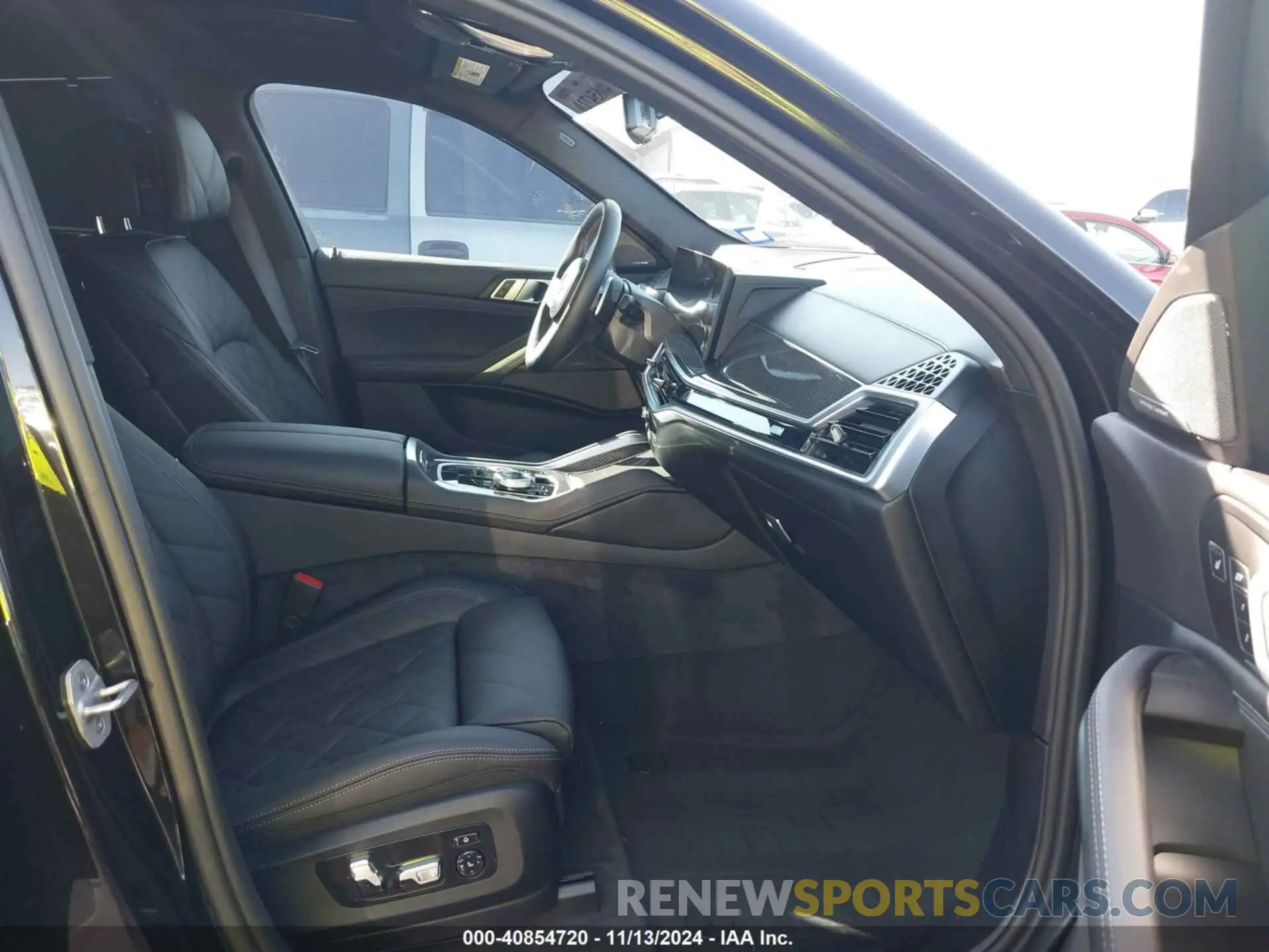 5 Photograph of a damaged car 5UX43EX05R9U48088 BMW X6 2024