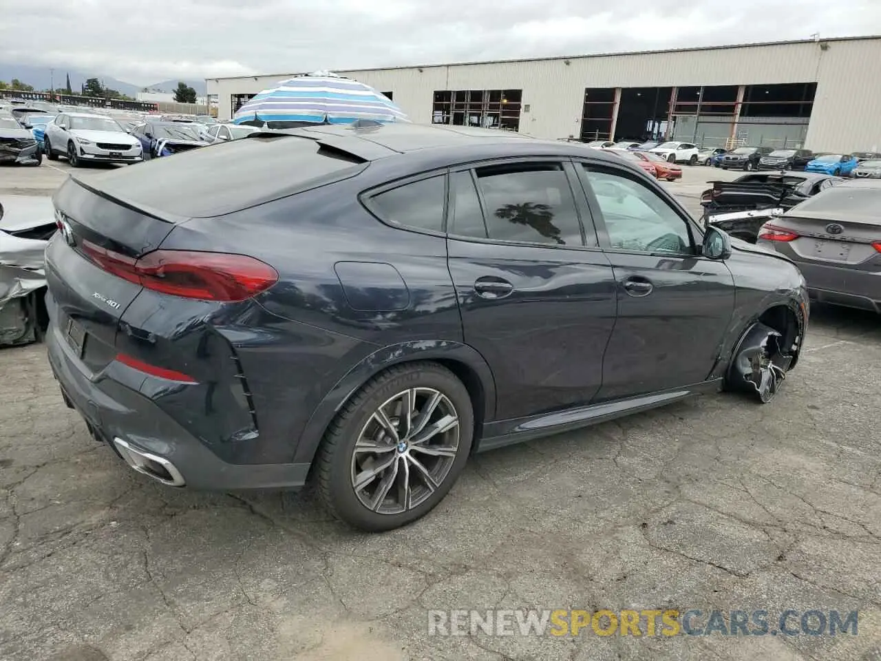 3 Photograph of a damaged car 5UX33EX00S9W74119 BMW X6 2025