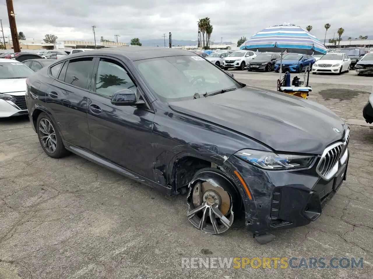 4 Photograph of a damaged car 5UX33EX00S9W74119 BMW X6 2025