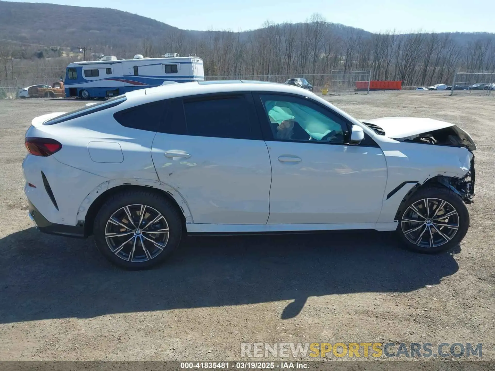 13 Photograph of a damaged car 5UX33EX01S9Z04573 BMW X6 2025