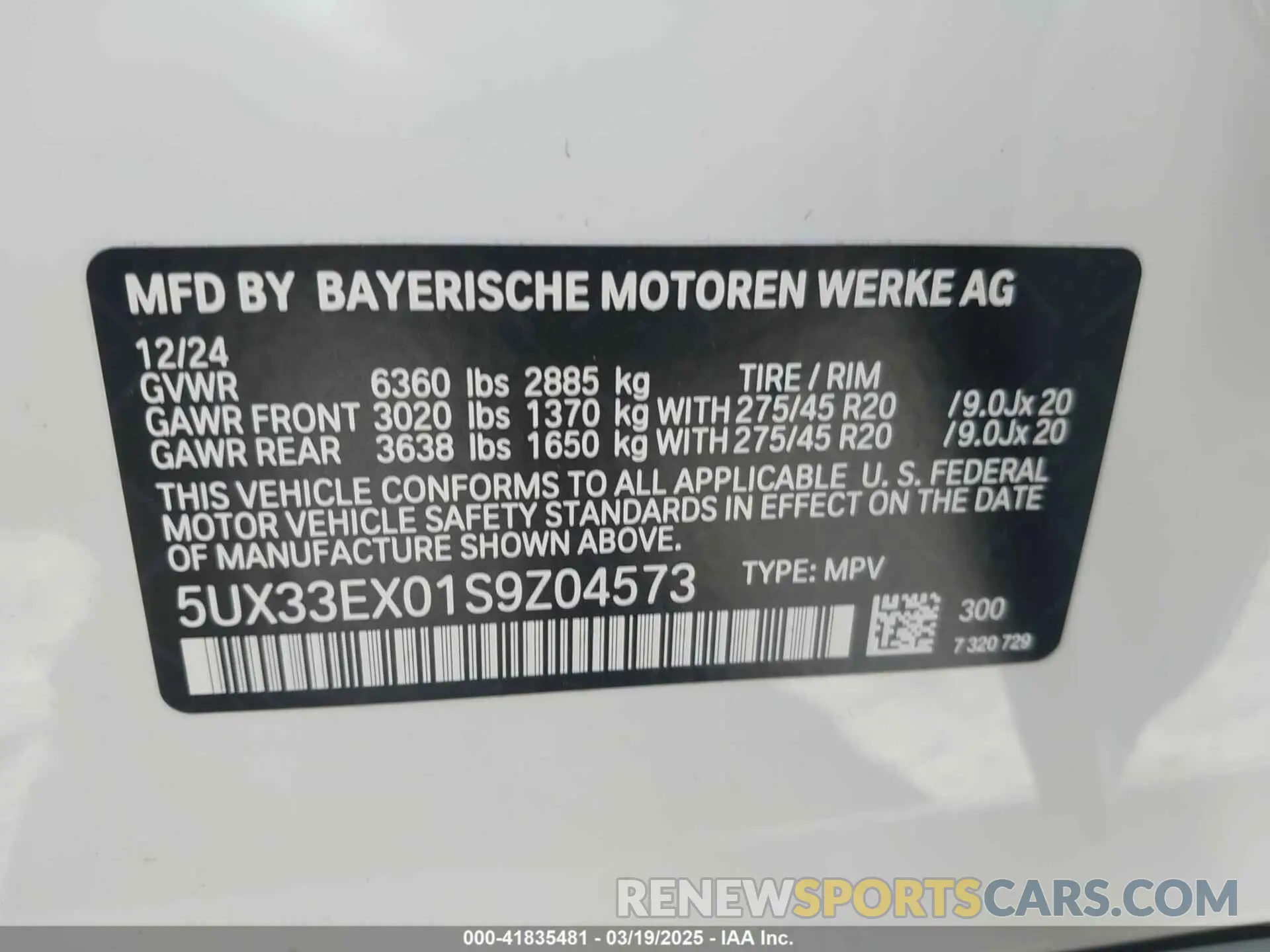 9 Photograph of a damaged car 5UX33EX01S9Z04573 BMW X6 2025