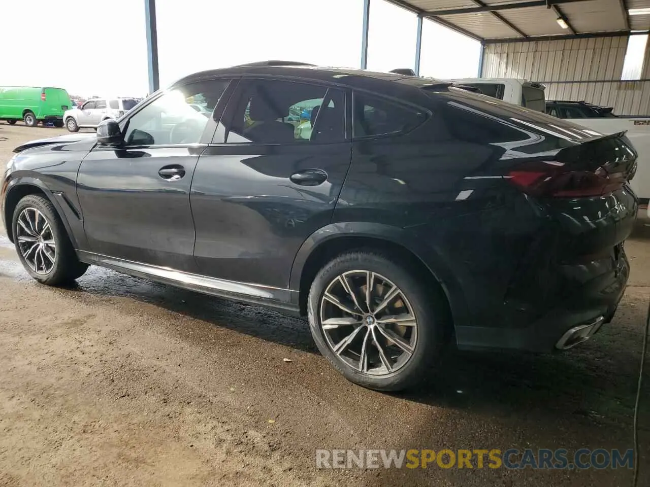 2 Photograph of a damaged car 5UX33EX01S9Z31322 BMW X6 2025