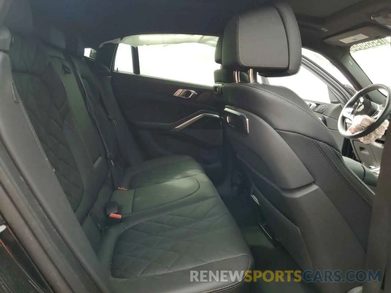 11 Photograph of a damaged car 5UX33EX02S9W41784 BMW X6 2025
