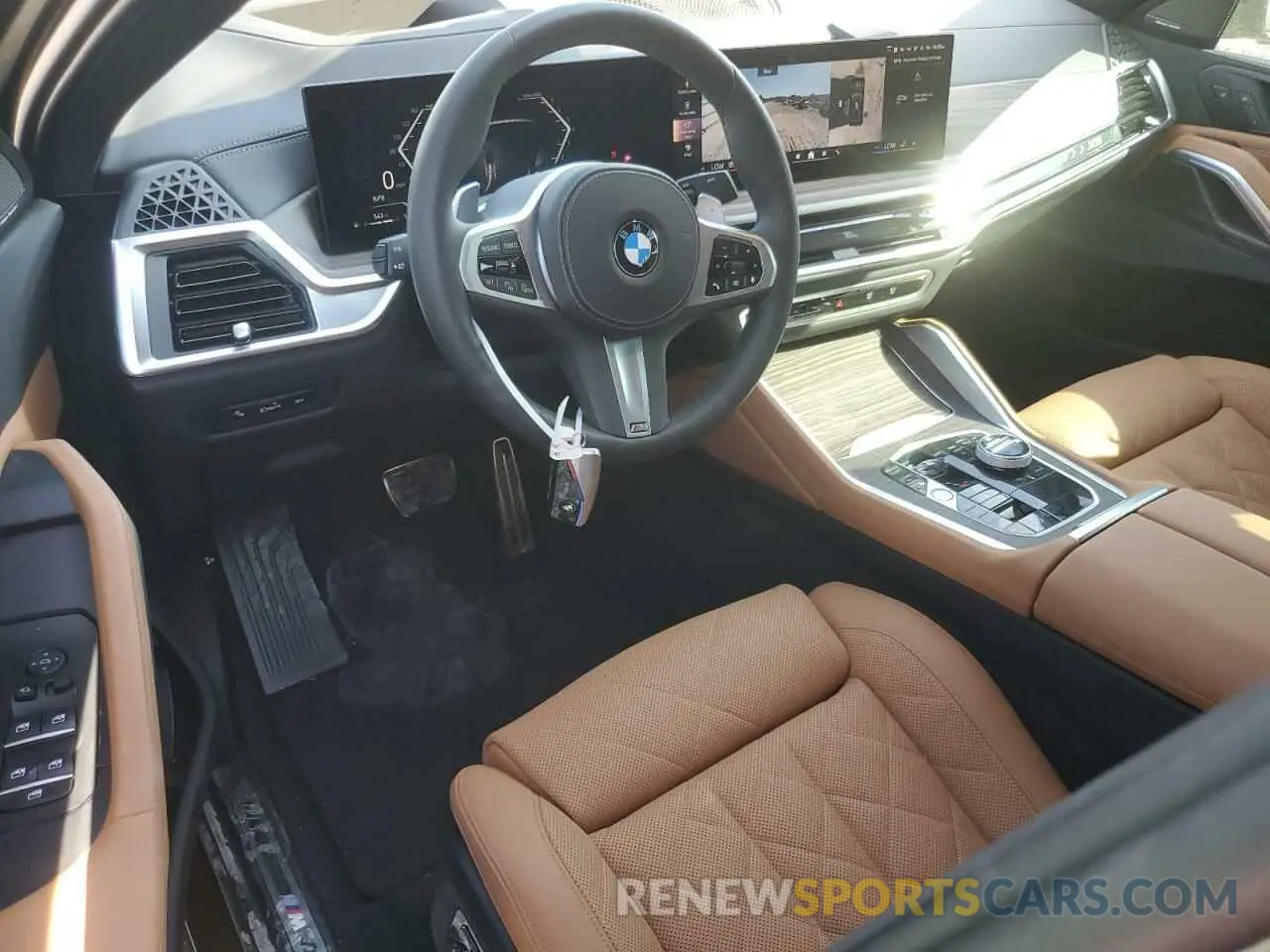 8 Photograph of a damaged car 5UX33EX02S9X11137 BMW X6 2025